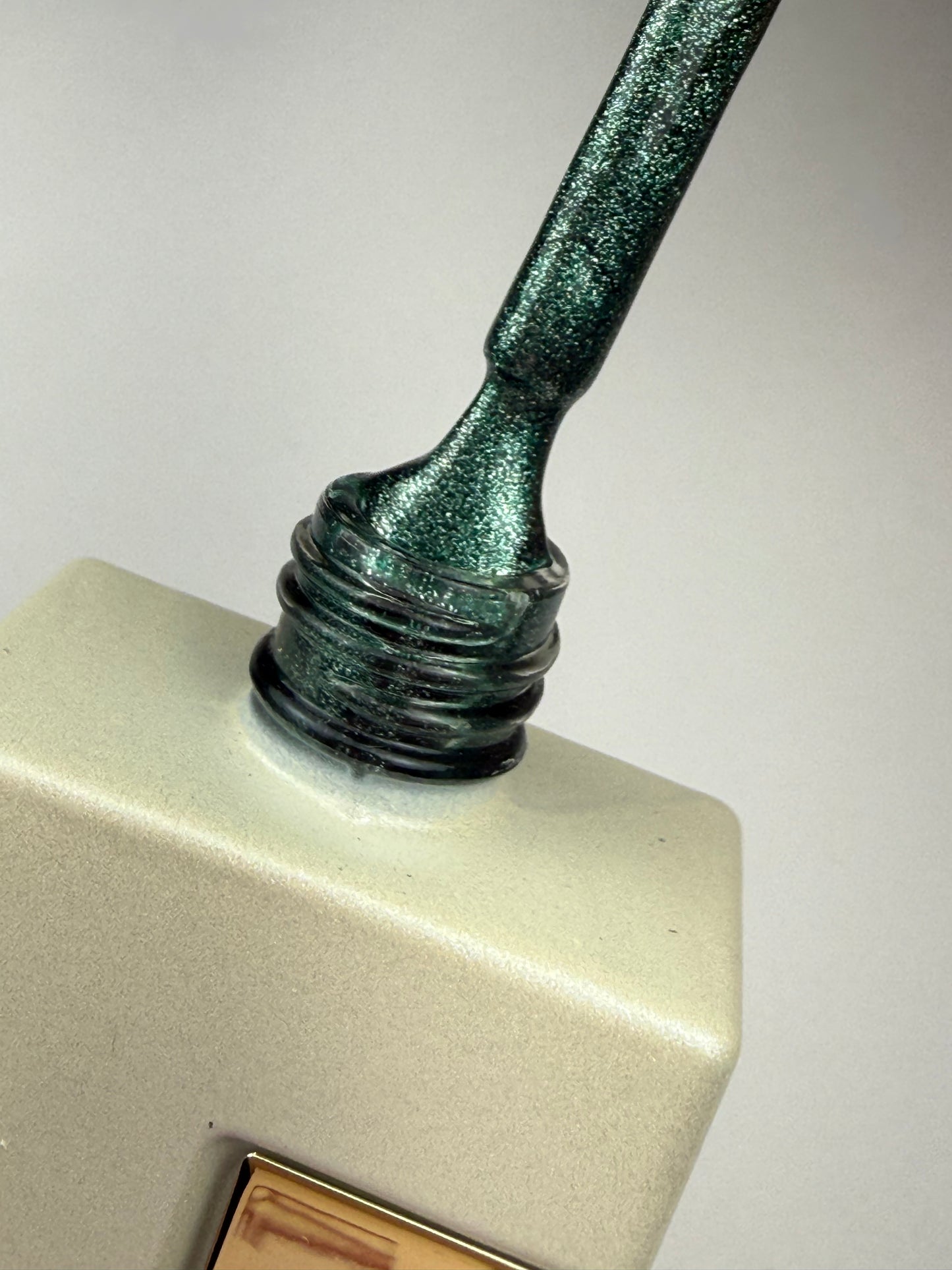 Cat Eye DC (Verde Pino) #34